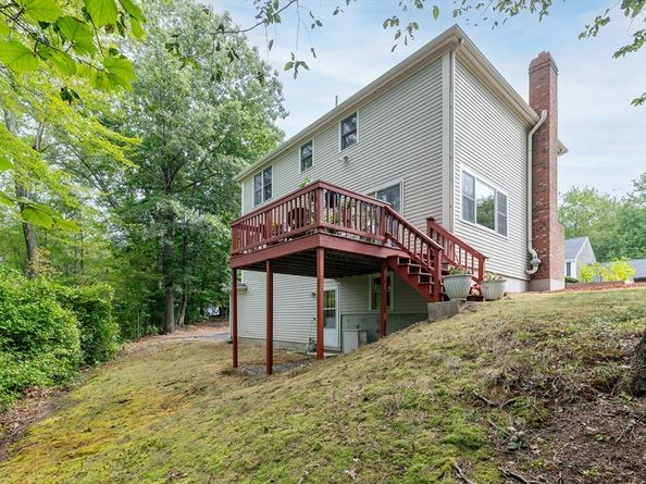 57 Sheri Ln, Weymouth MA 02190