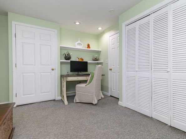 57 Sheri Ln, Weymouth MA 02190