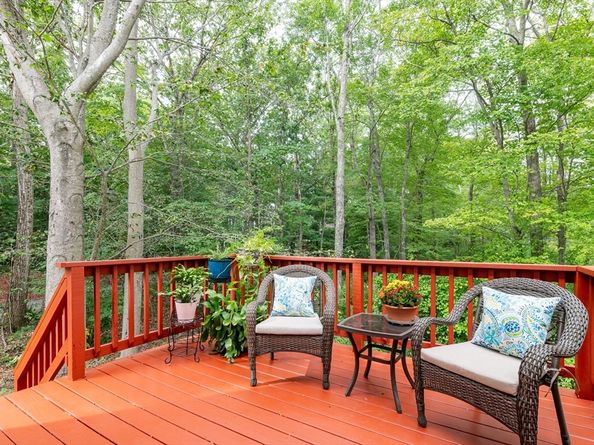 57 Sheri Ln, Weymouth MA 02190