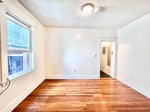 26 Chiswick Rd 6, Boston MA 02135