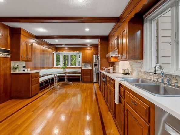 36 Independence Avenue, Lexington MA 02421