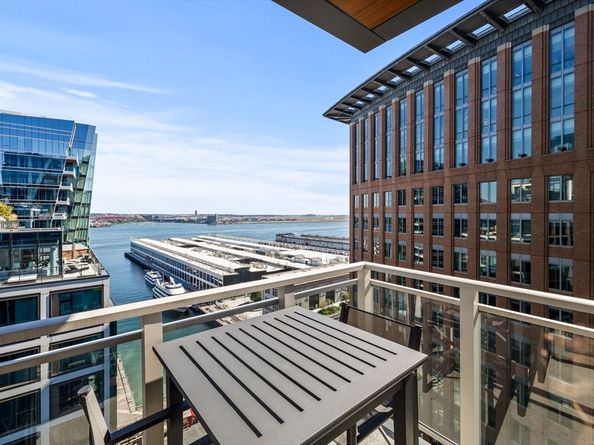 135 Seaport Blvd 1902, Boston MA 02210
