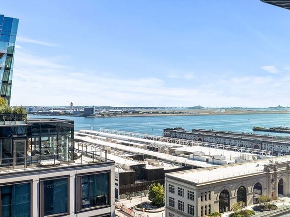 135 Seaport Blvd 1902, Boston MA 02210