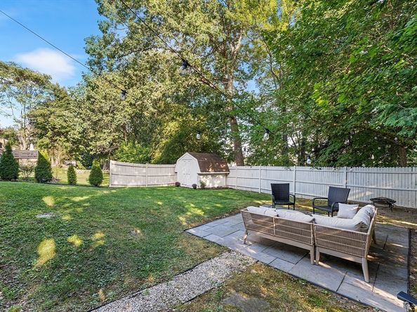 6 Birch Hill Rd, Worcester MA 01606