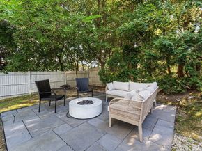6 Birch Hill Rd, Worcester MA 01606