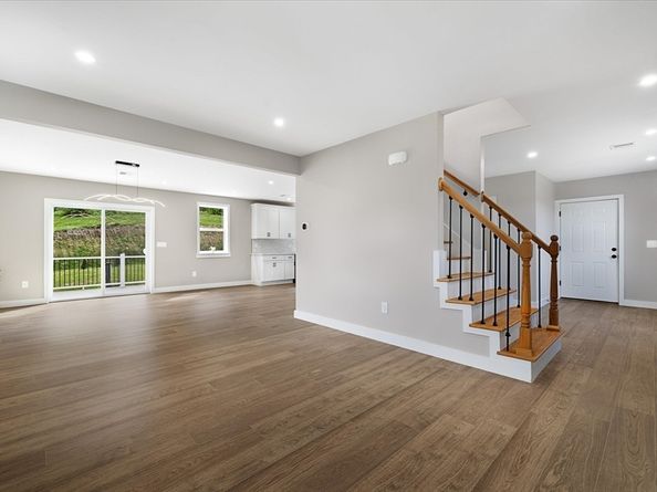 6 Eagleton Street, Spencer MA 01562