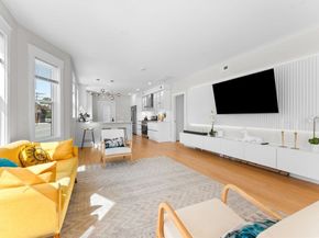 86 Cypress St 1, Watertown MA 02472