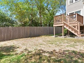3 Fletcher Way 32AD, Salem MA 01970