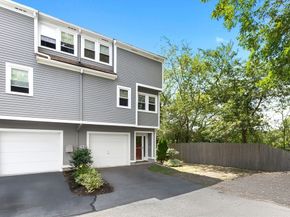 3 Fletcher Way 32AD, Salem MA 01970