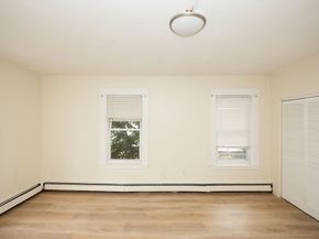 208 Blossom St, Fitchburg MA 01420