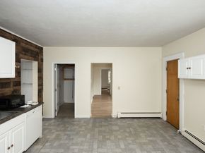 208 Blossom St, Fitchburg MA 01420