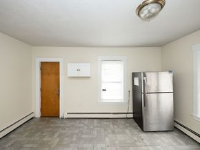 208 Blossom St, Fitchburg MA 01420