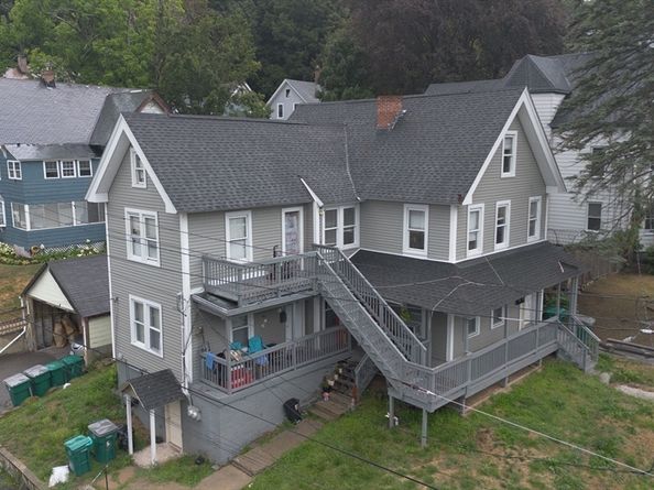 208 Blossom St, Fitchburg MA 01420
