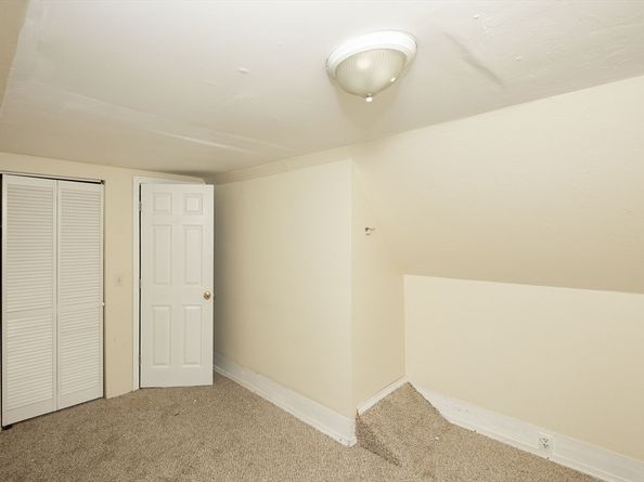 208 Blossom St, Fitchburg MA 01420