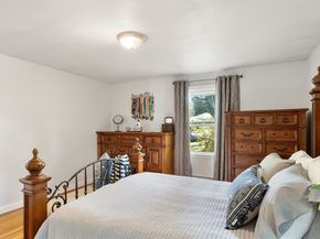 12 Brentwood Dr, Holden MA 01520