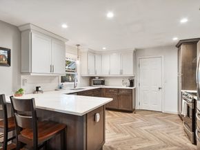 12 Brentwood Dr, Holden MA 01520
