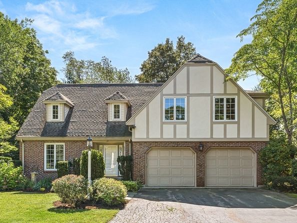 19 Louis Drive, Wellesley MA 02481