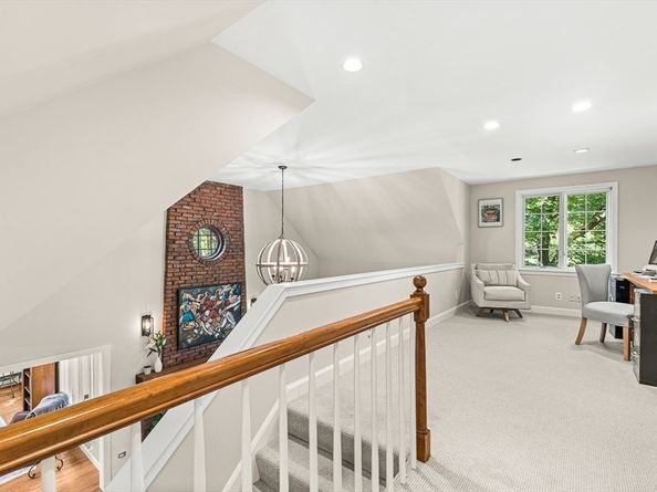 19 Louis Drive, Wellesley MA 02481
