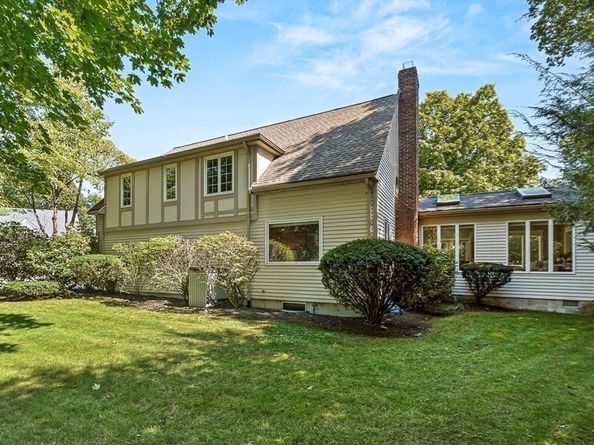 19 Louis Drive, Wellesley MA 02481