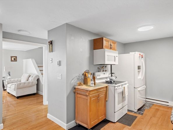 11 Lexington Rd 11, Millbury MA 01527