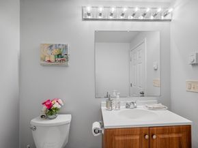 11 Lexington Rd 11, Millbury MA 01527