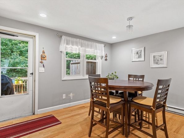 11 Lexington Rd 11, Millbury MA 01527