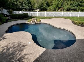 15 Whispering Lane, Holliston MA 01746