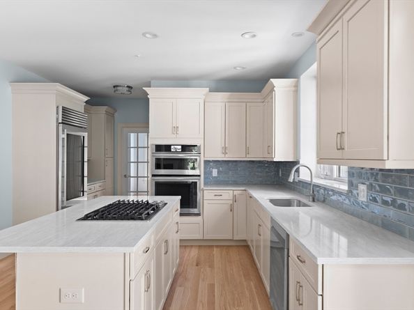 54 Sterling Lane, North Andover MA 01845