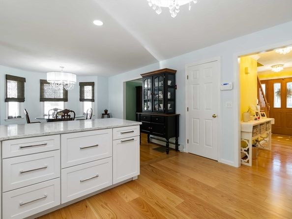 49 David Dr, Saugus MA 01906