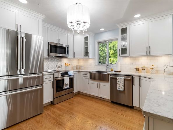 49 David Dr, Saugus MA 01906