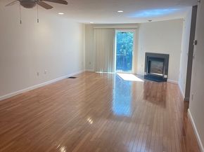 5 Quarter Horse Ln 5, Fitchburg MA 01420