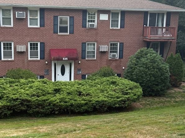 325 Ashland Avenue 12, Southbridge MA 01550