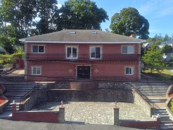 528 Proctor Avenue