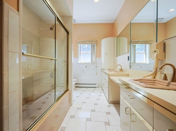 528 Proctor Avenue, Revere MA 02151