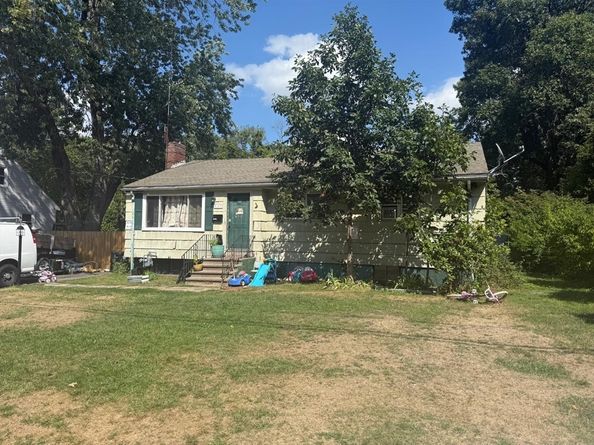 117 Healey Ter, Brockton MA 02301