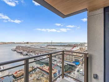 133 Seaport Blvd