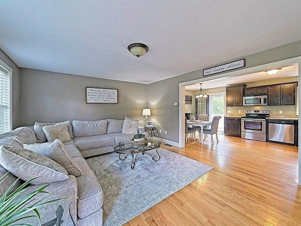 89 River Street, Middleboro MA 02346