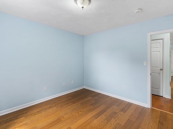 5 Ash St 9, Medford MA 02155
