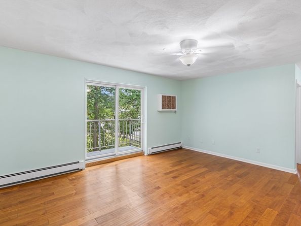 5 Ash St 9, Medford MA 02155