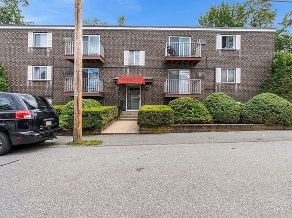 5 Ash St 9, Medford MA 02155