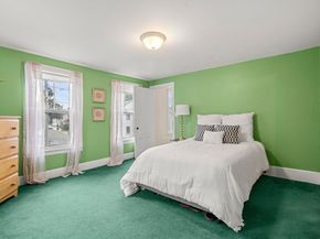 65 Bromfield St, Newburyport MA 01950