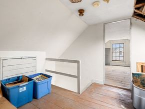 65 Bromfield St, Newburyport MA 01950