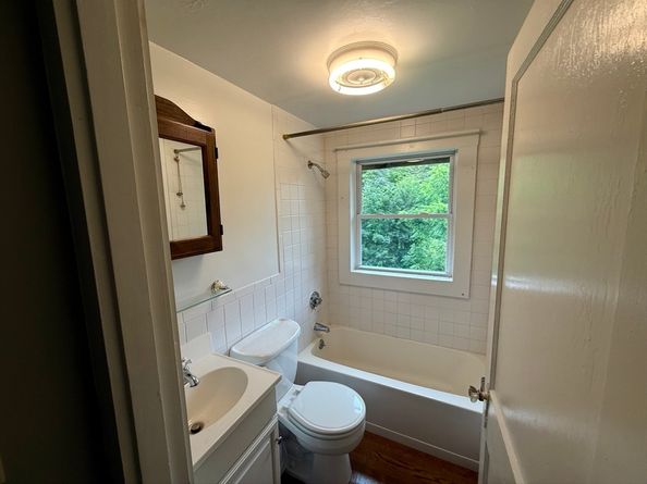 508-D Beechwood St, Cohasset MA 02025