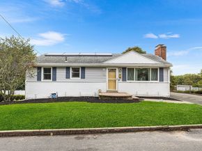 18 Appleby Rd, Salem MA 01970