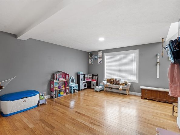 80 Elmwood Rd, Winchendon MA 01475