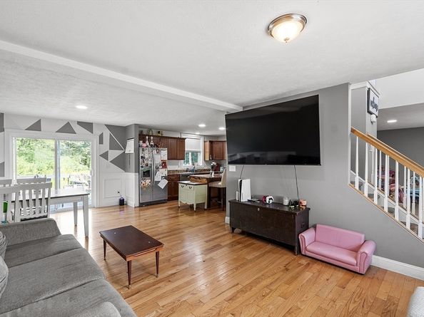 80 Elmwood Rd, Winchendon MA 01475