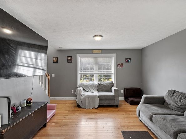 80 Elmwood Rd, Winchendon MA 01475