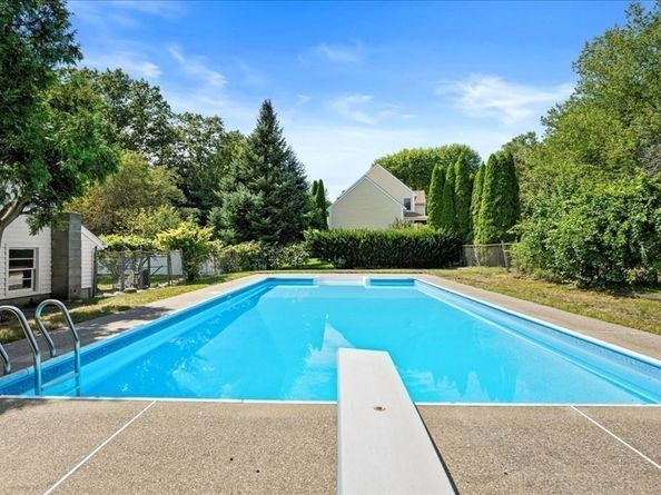 217 Cordaville Rd, Southborough MA 01772