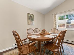 93 Edgemere Blvd 93, Shrewsbury MA 01545