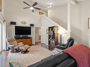 93 Edgemere Blvd 93, Shrewsbury MA 01545